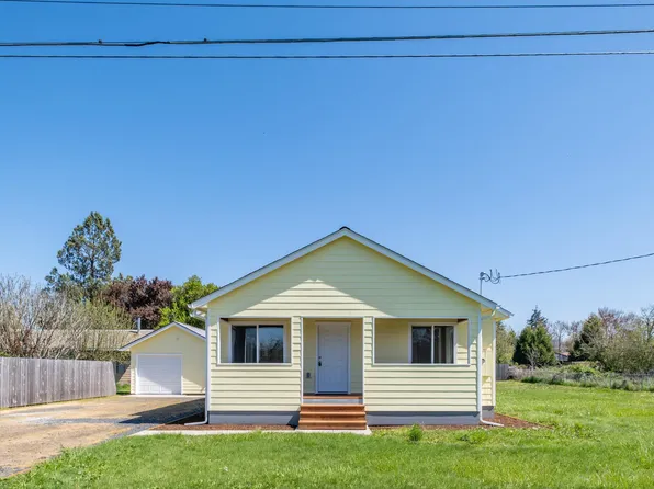 415 S 13th St, Lebanon, OR 97355