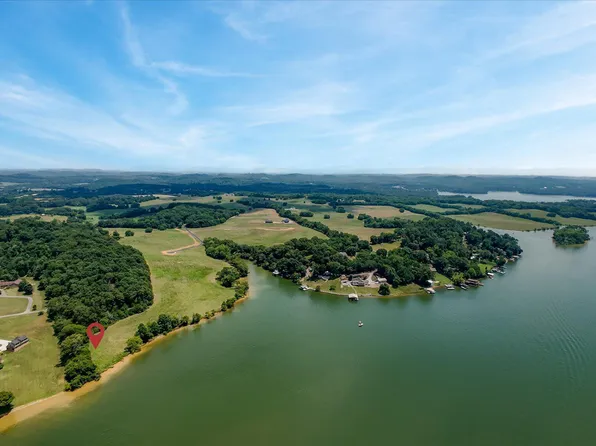 3845 Gravelly Hills Rd, Louisville, TN 37777