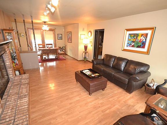 5th image of N170W21801 Rosewood Ln