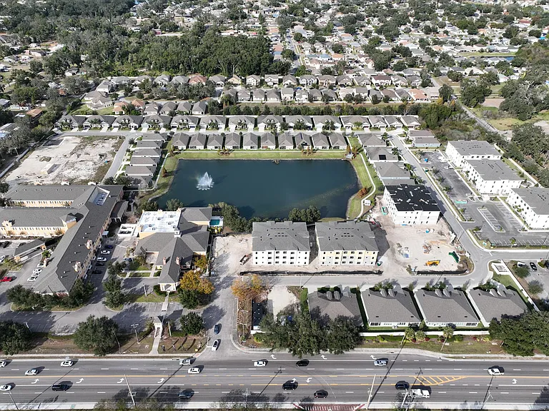 Bridgewater Landing Apartments 55+ Senior Living — Photo 7