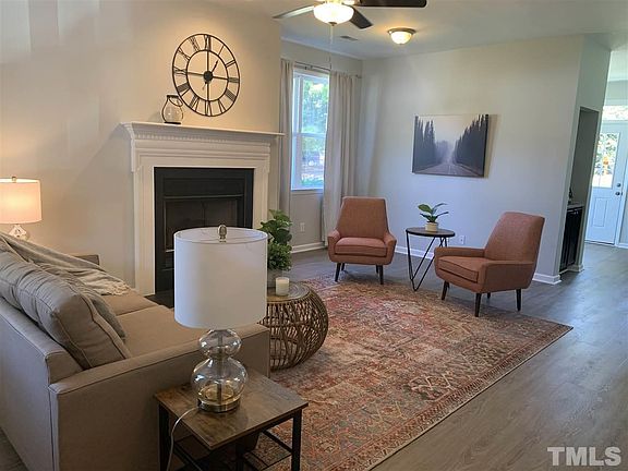 4th image of 131 Licorice Dr