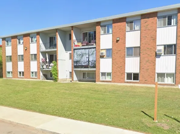 12955 101st St NW, Edmonton, AB