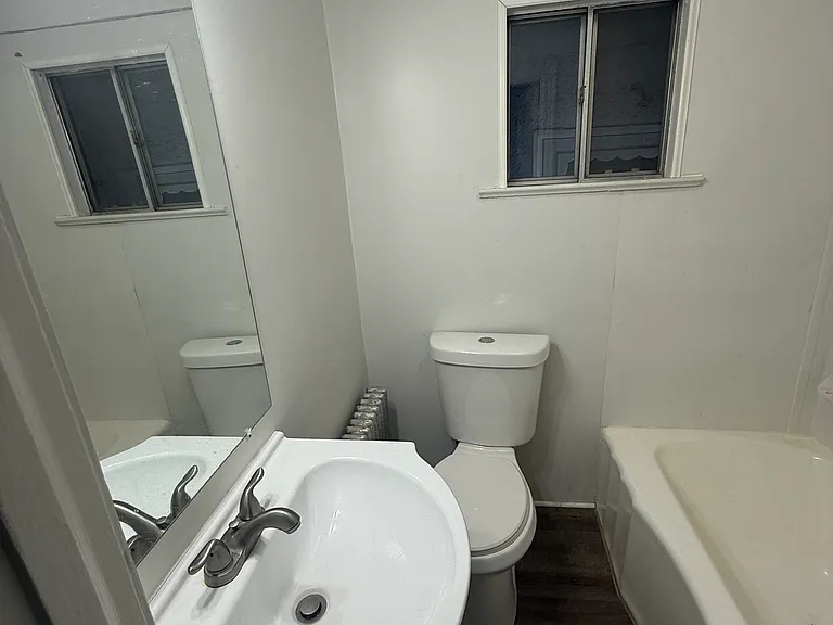 3 Ferguson Pl #4 — Photo 5
