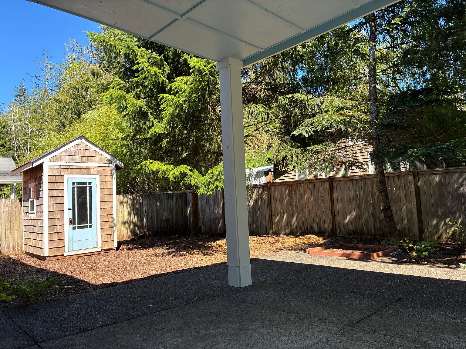 3 bed, 2.5 bath, 1840 sqft, $2,500 — Photo 3