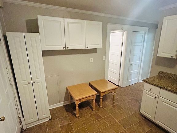 2nd image of 2308 12th St APT 1