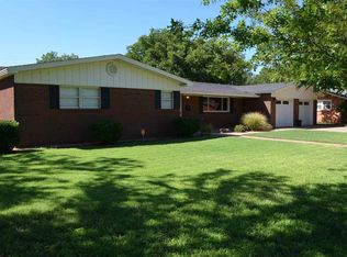 703 N 18th St, Lamesa, TX 79331