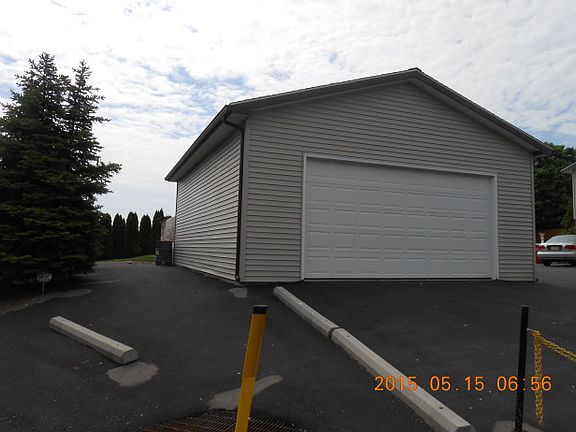 2nd image of 208 Maranatha Dr