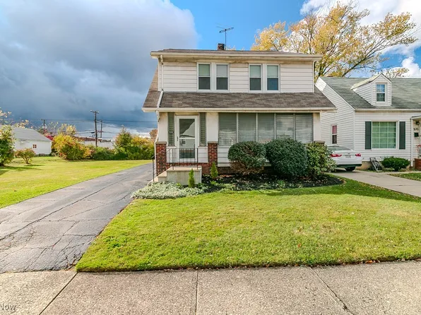 934 E 223rd St, Euclid, OH 44123