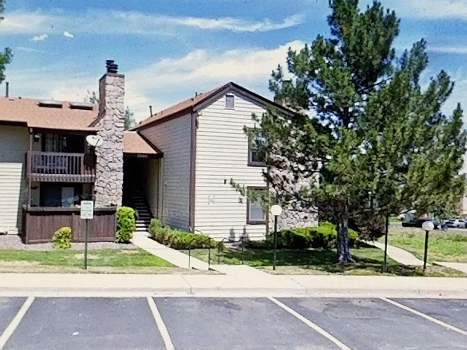 Building exterior - Unit located on the end and lower level