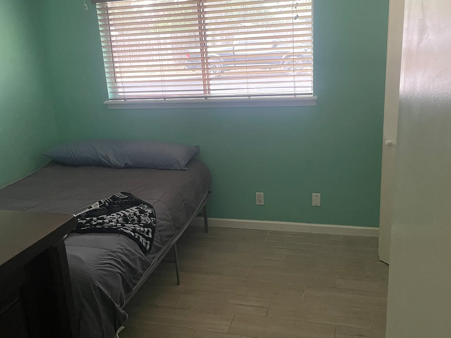 4 bed, 1551 sqft, $1,000 — Photo 3