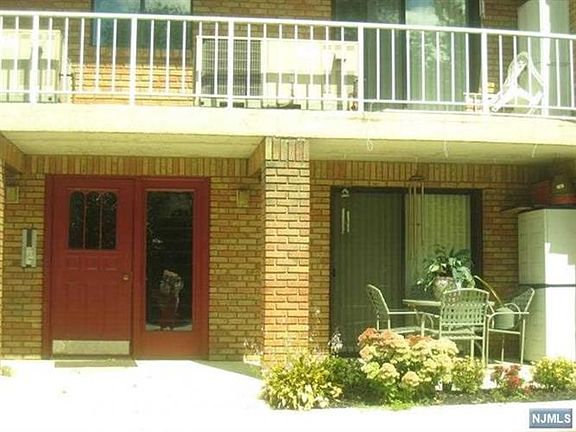2nd image of 221 Ringwood Ave APT A-20