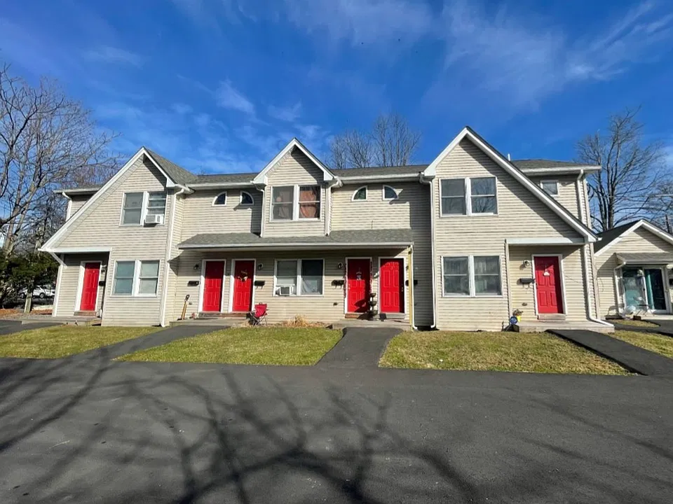 332 Monroe St
