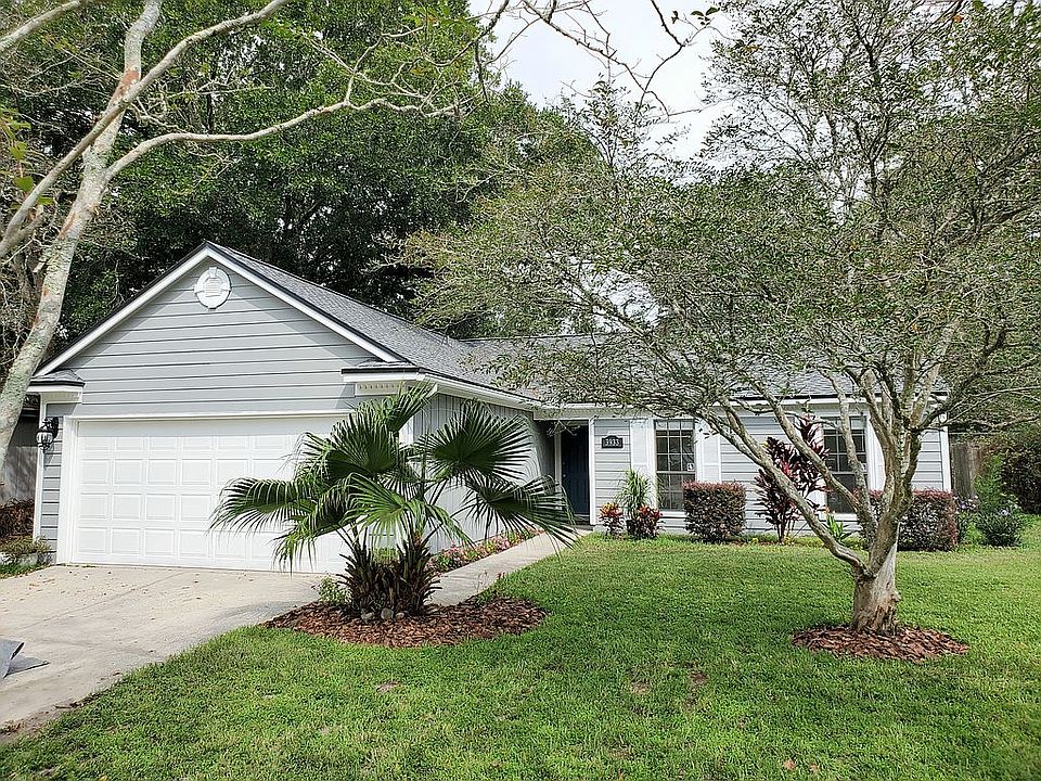 1st image of 3933 English Colony Dr S