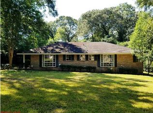 61 Wimbledon Dr W, Mobile, AL 36608