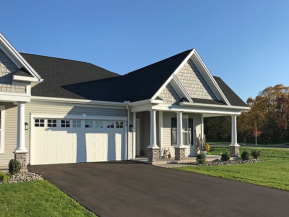 Ranch Townhome End Unit