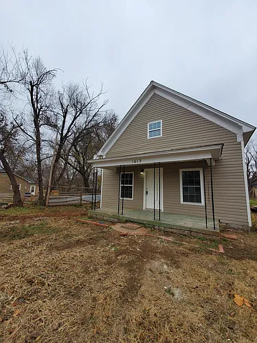 1615 W Mansur Ave Photo 1
