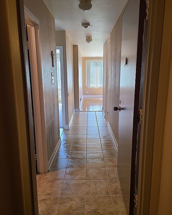 1st image of 425 Walnut Creek Ln Unit 1401