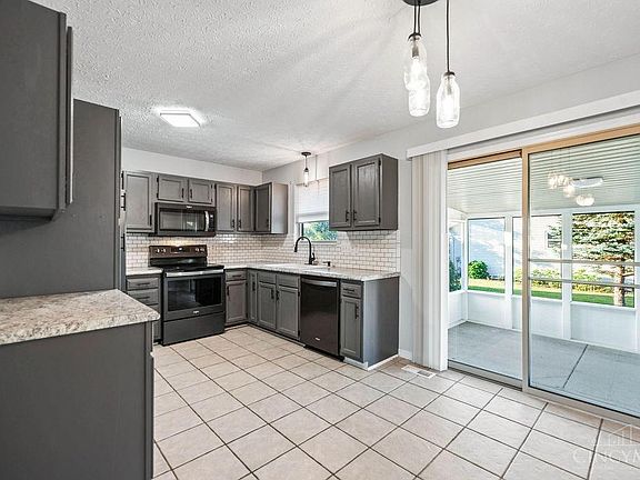 5th image of 6534 Vonnie Vale Ct