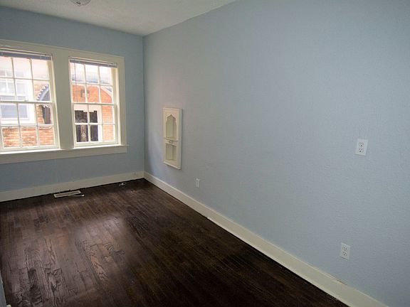 5th image of 437 NW 26th St APT B