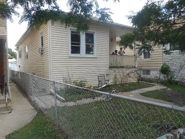 2nd image of 2145 N Austin Ave