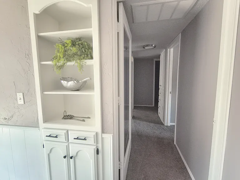 11417 N May Ave #D — Photo 14