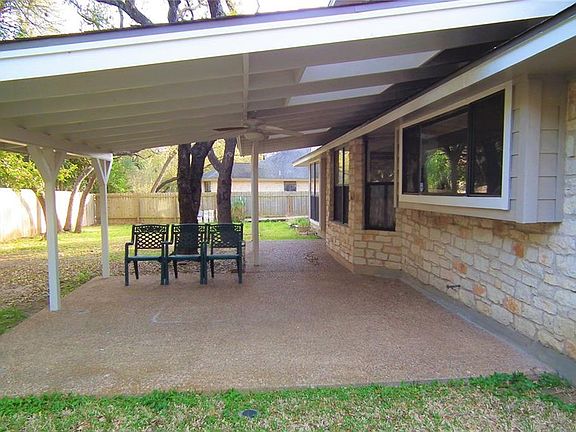 3rd image of 10903 Leafwood Ln