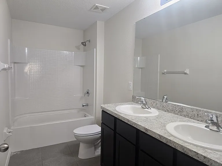 5024 San Palmore Dr — Photo 35