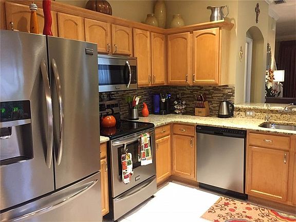2nd image of 11031 Windsor Place Cir