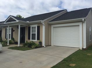 135 Rhett Ct, Greenwood, SC 29649
