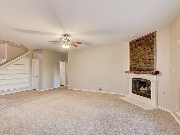 3rd image of 1413 Hidden Creek Dr
