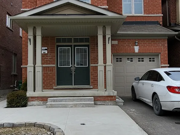 9 Humberstone Cres, Brampton, ON L7A 4C3