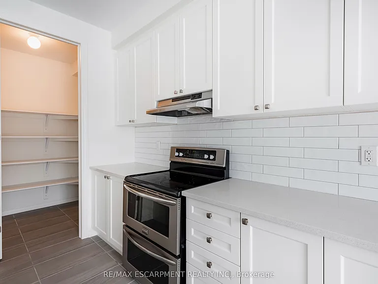 48 Sparrow Way — Photo 17