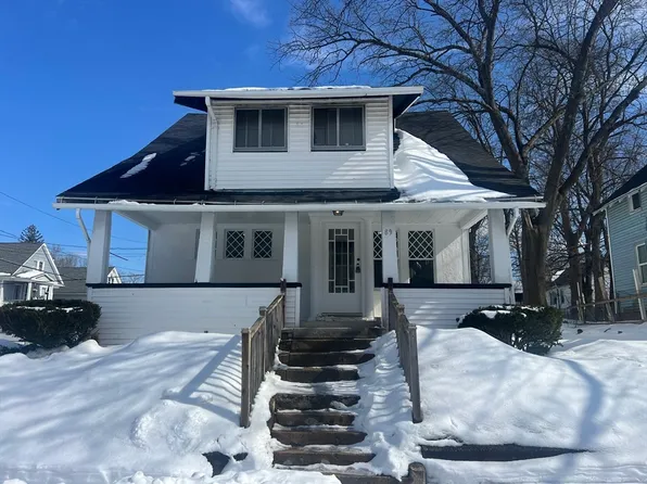 89 Bristol St, Springfield, MA 01109