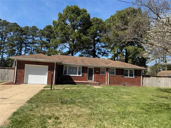 205 Kalmar Dr, Chesapeake, VA 23320