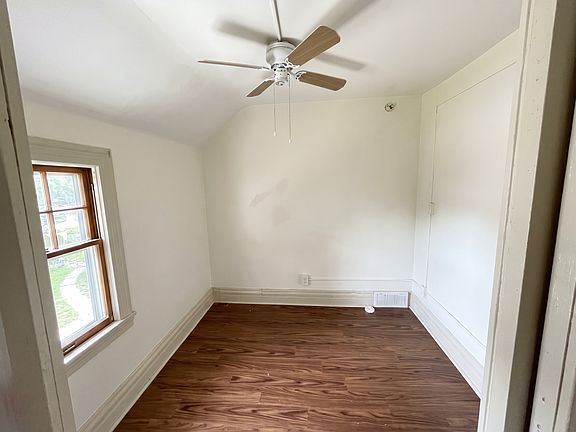 2nd image of 951 W 21st St APT 2