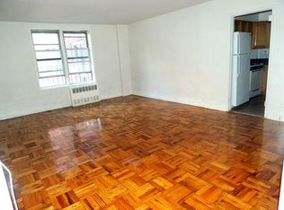 3622 Parsons Blvd, Flushing, NY 11354