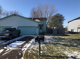 7033 19th St N, Oakdale, MN 55128