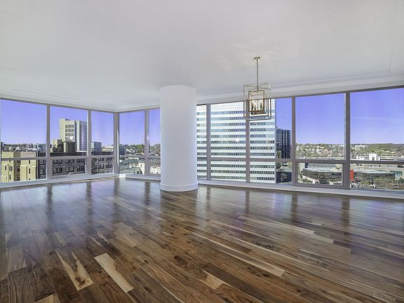 5 Renaissance Square #10E White Plains, NY 10601 (031 of 042).jpg