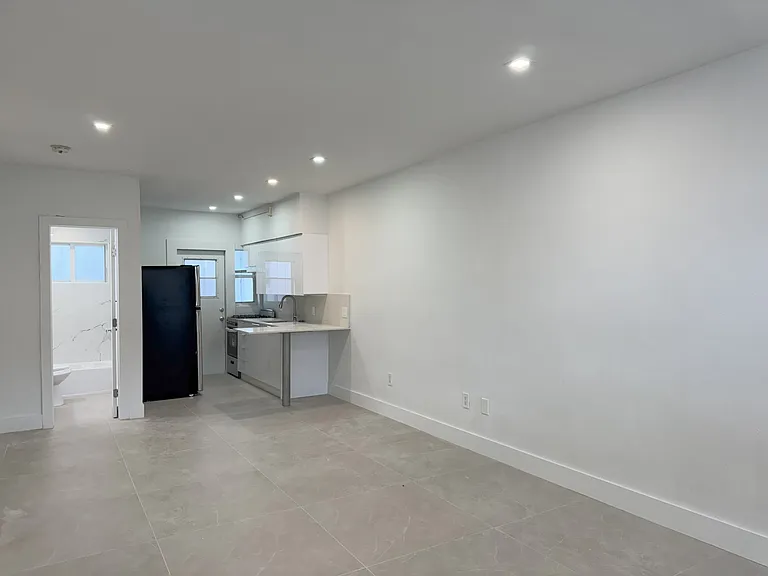 300 74th St #2 — Photo 3