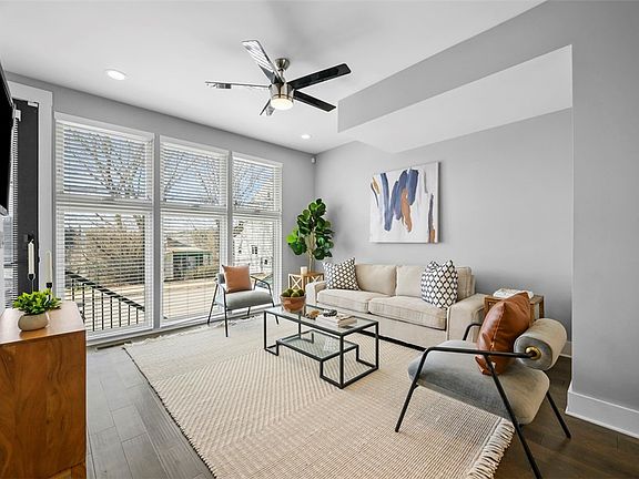 4th image of 5224 1/2 Wickliff St