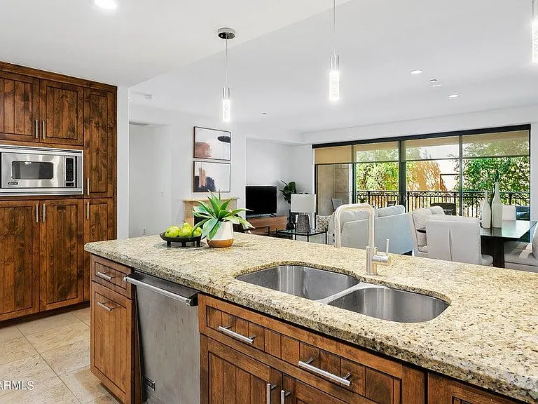 7175 E Camelback Rd #202 — Photo 17