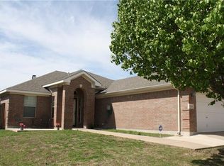 8136 Hulen Park Cir, Fort Worth, TX 76123