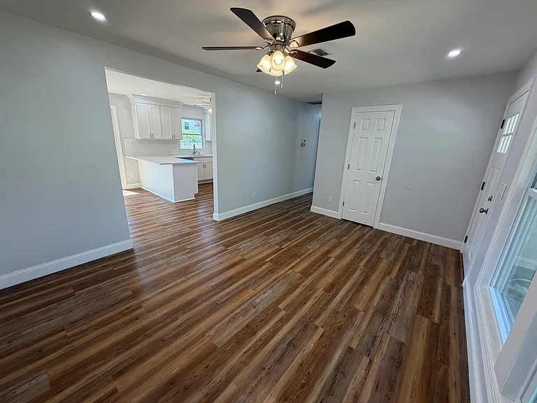 43 Lighthouse Dr — Photo 7
