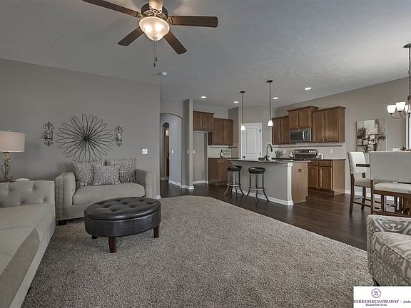 Photos are of another home, no longer available to view.