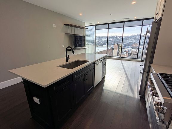 2nd image of 350 Oliver Ave #1603