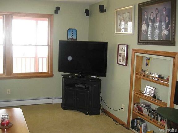 3rd image of 6526A Hamilton Dr