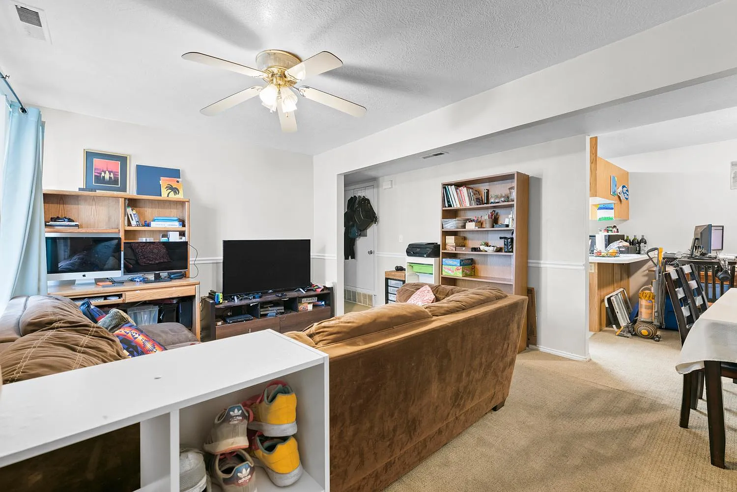 3 bed, 1200 sqft, $1,599 — Photo 3