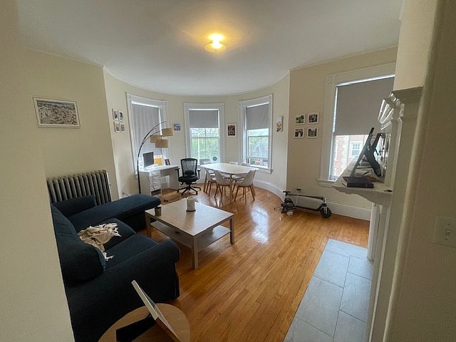 1st image of 9 Ware St APT 2