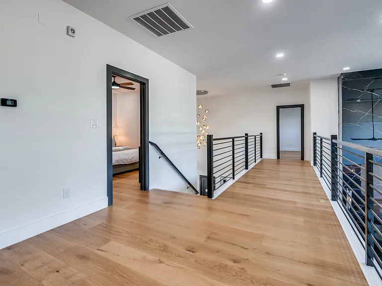 10923 Marsh Ln — Photo 32