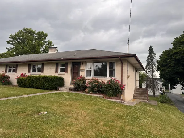 521 E Cherry St, Palmyra, PA 17078